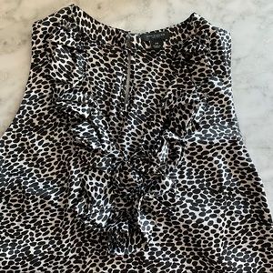 Size 14 Ann Taylor black & white printed sleeveless blouse with ruffled front